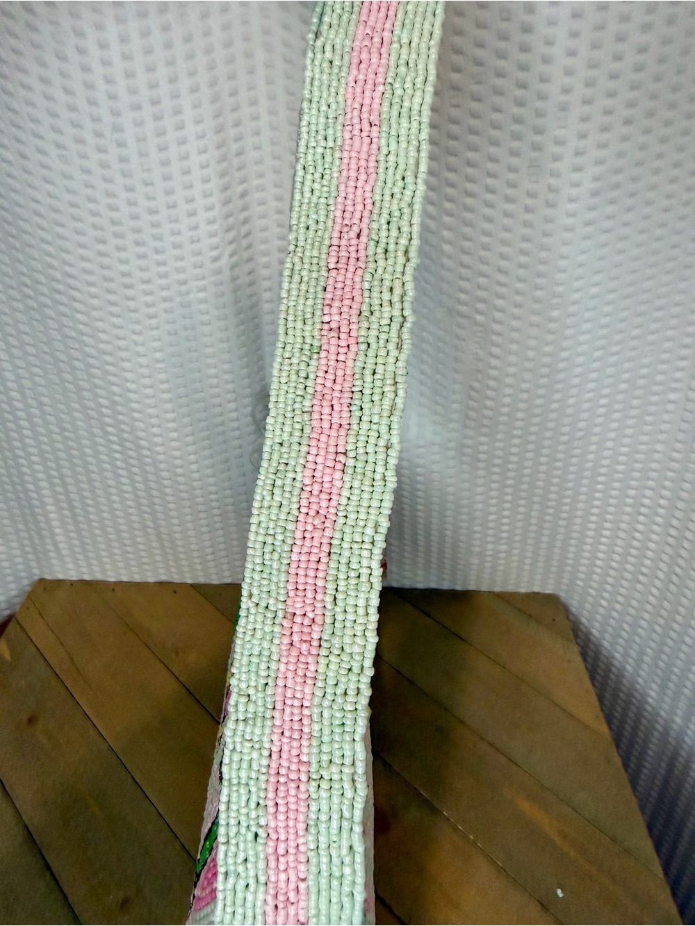 Viral Beaded Bug Shoulder Bag!! - Picture 4 of 9